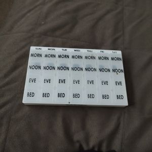 Large Pill Organizer with Seven Removable Pill Containers logistics